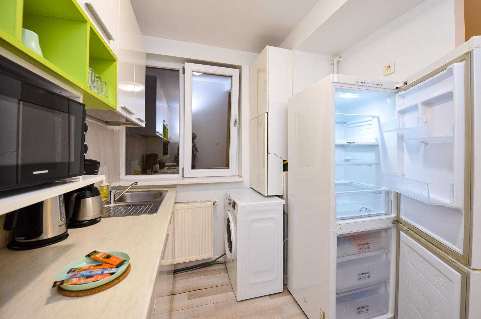 Dracula Adventure Tours Accommodation Bukares Bagian luar foto