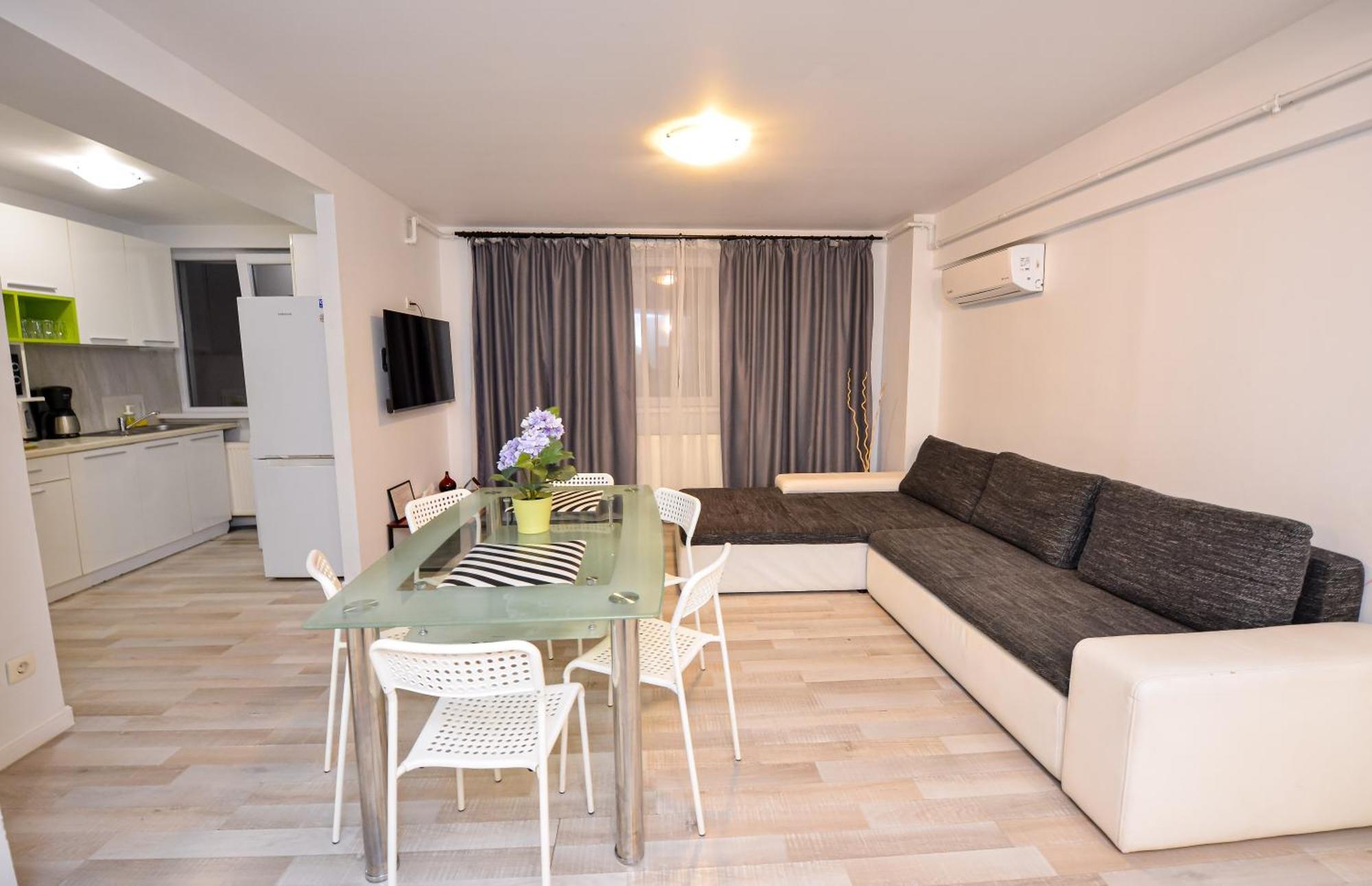 Dracula Adventure Tours Accommodation Bukares Bagian luar foto