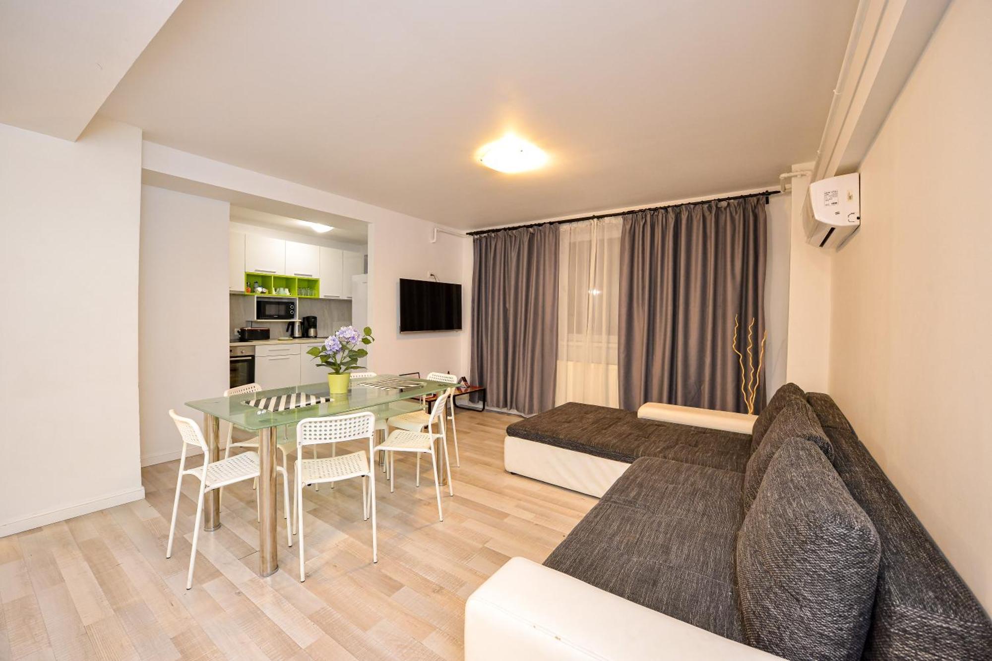 Dracula Adventure Tours Accommodation Bukares Bagian luar foto