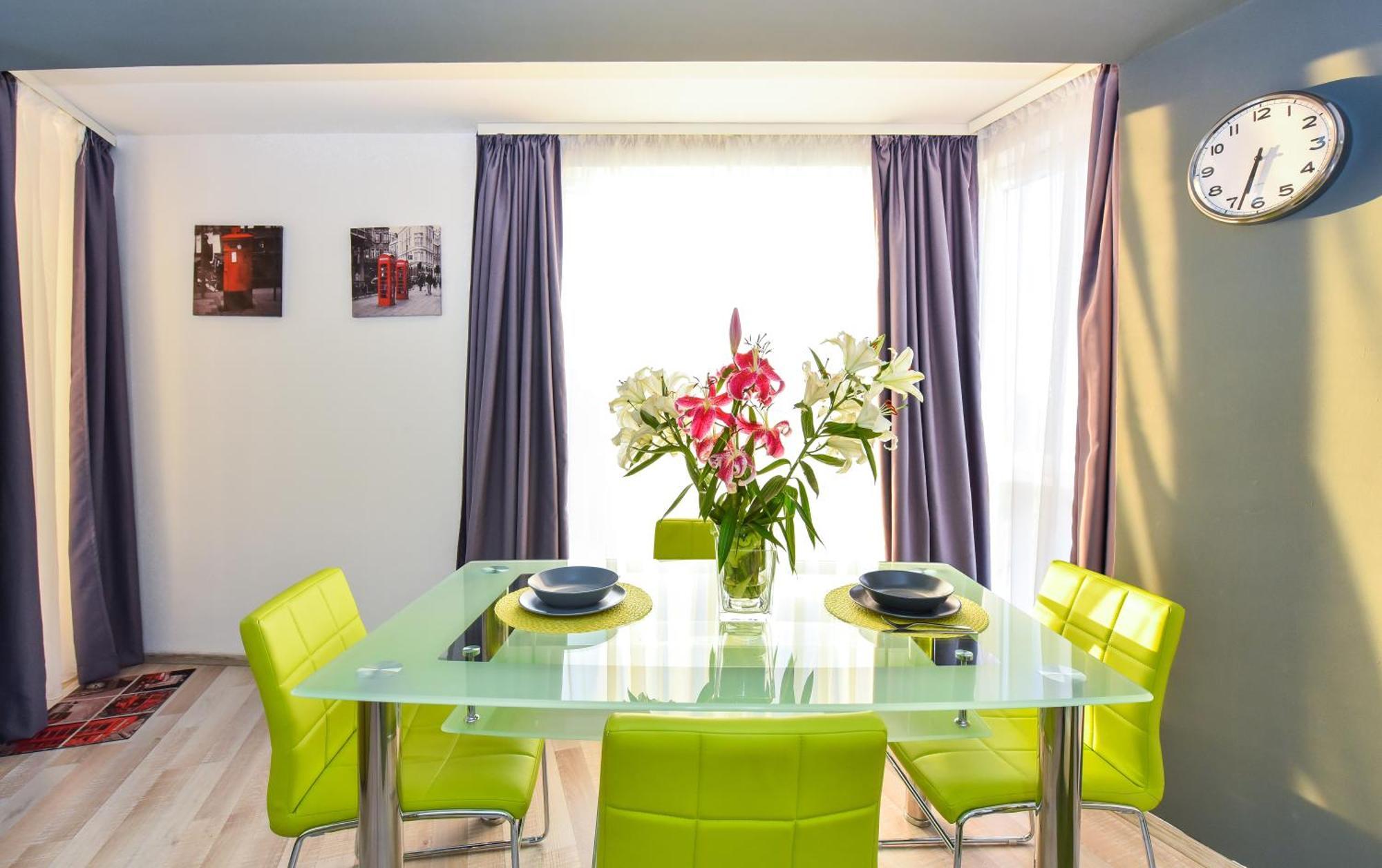 Dracula Adventure Tours Accommodation Bukares Bagian luar foto